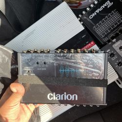 Clarion Equalizer Aux