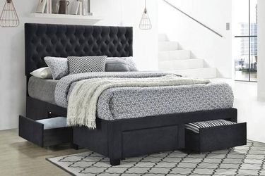King Bed with 4 Storage Drawers $375- SALE! Best Deal!