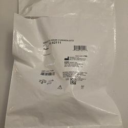  New Resmed 62111 Mirage FX cushion - std Standard #62111.   Product is new. The package ripped open a bit but it’s still new. It also has a little st