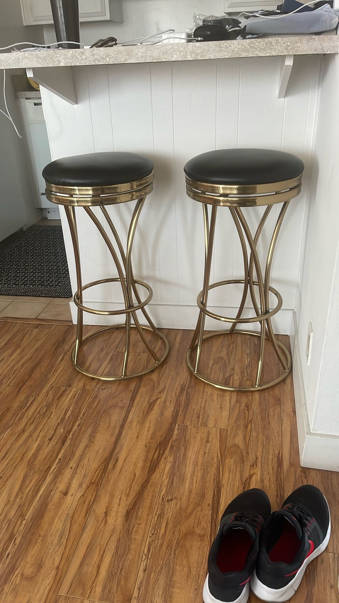 BLACK STOOLS