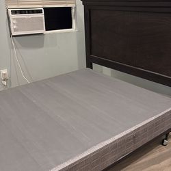 Full size bed for sale