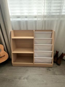 Book case kids