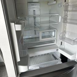 Frigidaire Bottom Freezer Refrigerator 