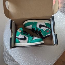 Nike Air Jordan Retro High OG Lucky Green Toddler 4C