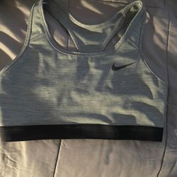 Nike Swoosh Non Padded Medium Support Sports Bra