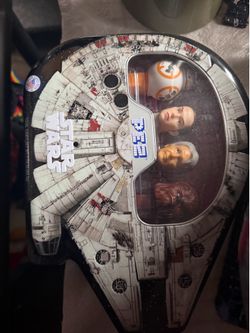 Star Wars Pez dispenser with collectible tin