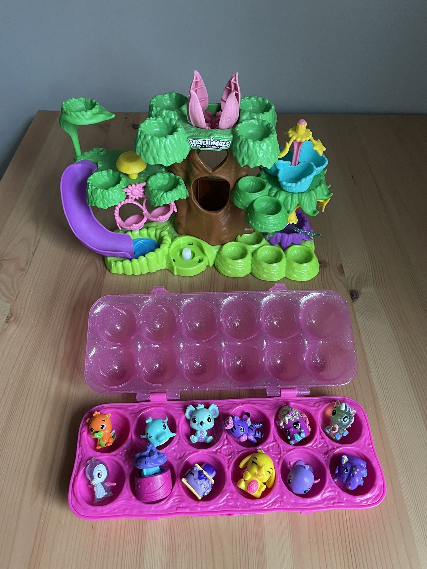 Hatchimals Toy Playset Travel Case And Figure Lot 