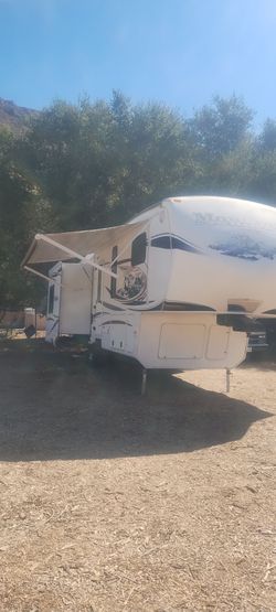 2012 Montana 38 ft