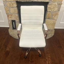 White Rolling Office/Gaming Chair 