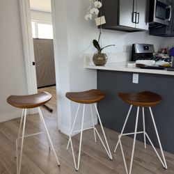 FREE FREE FREE | Three (3x) Bar/Counter Stools