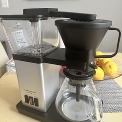 Open-box Coffee Maker, Glass Carafe, and instruction manual 