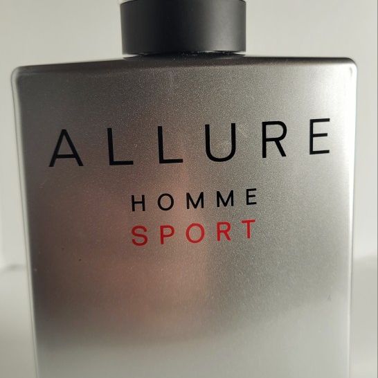 CHANEL Allure Homme Sport 3.4 Oz Men Eau De Toilette BOX SEALED for Sale in  Las Vegas, NV - OfferUp