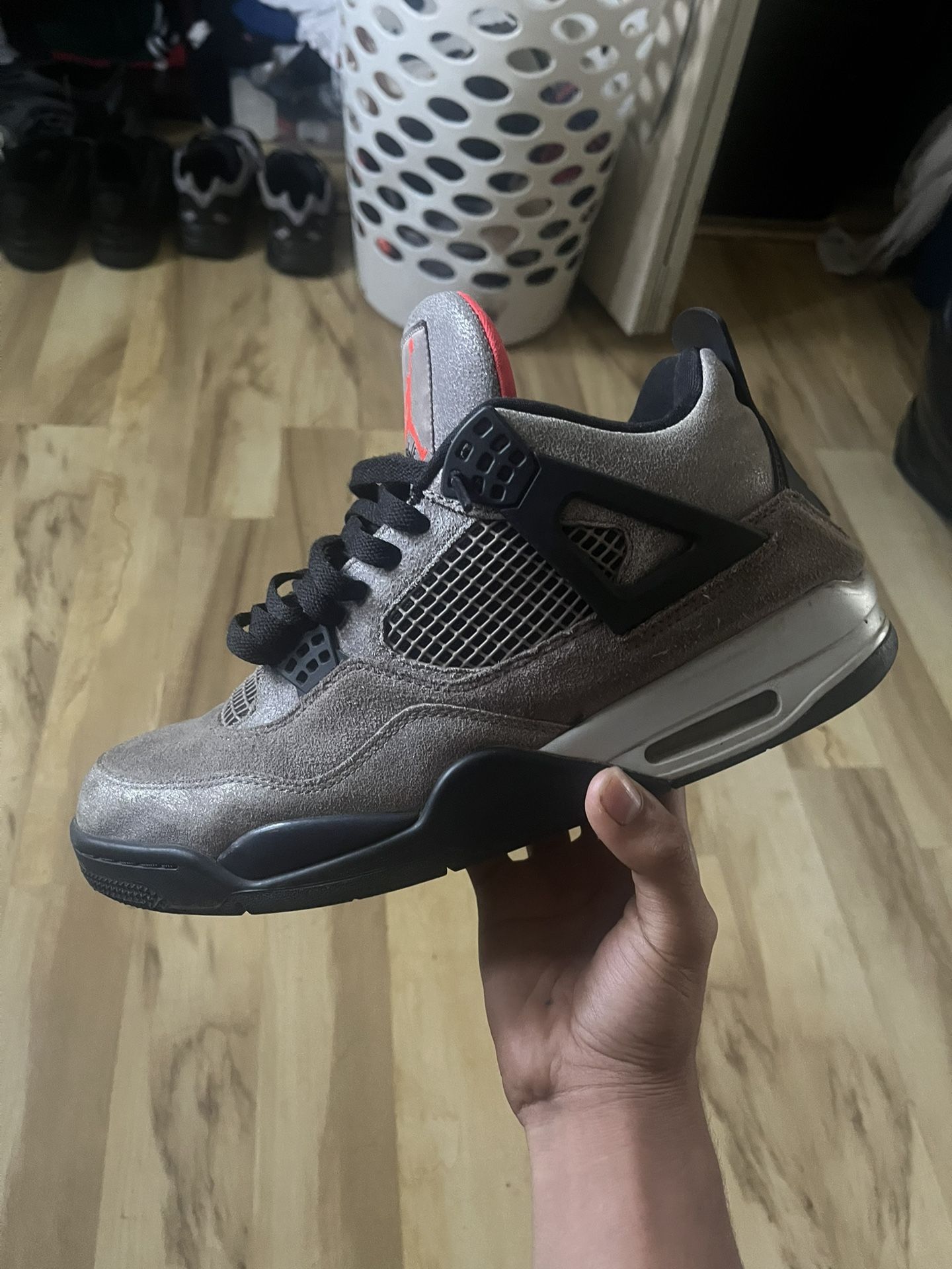 Jordan 4 Taupe Haze Size 11