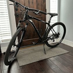 Giant Revel Mountain Bike