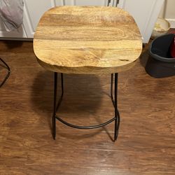 4 Bar Stools