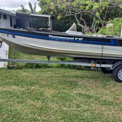 17"Bass Tracker 60hp Tracker Pro