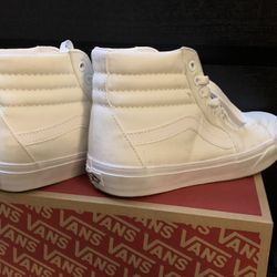 White High Tops Vans Size 6 In Men And 7.5 In Women