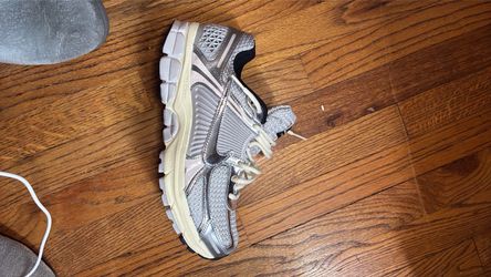 Nike Vomero 5