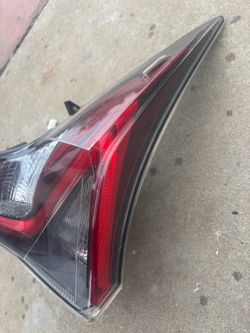 RIGHT PASSENGER SIDE TAIL LIGHT 2018 TOYOTA PRIUS OEM