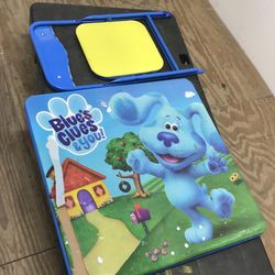 Blues clues kid table with tear