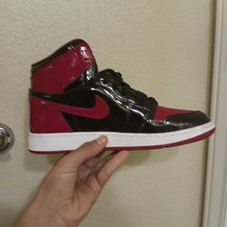 Jordan 1 Retro High OG
Patent Bred (GS)