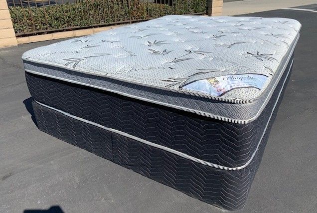 Queen Orthopedic Bamboo Pillow Top!!