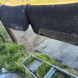 Saddle Pads Take All 3 50$ 