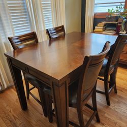 Dining Room Table With 8 Chairs