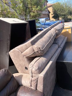 FREE furnitures FREE pickup
