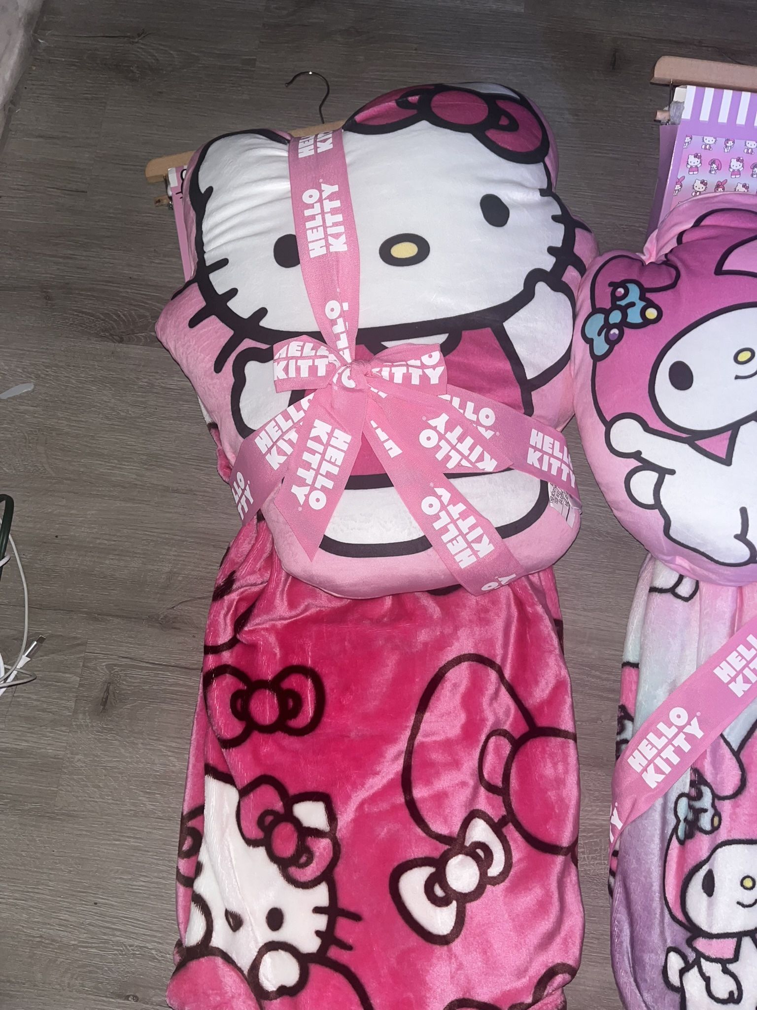 Hello Kitty Blanket & Pillow