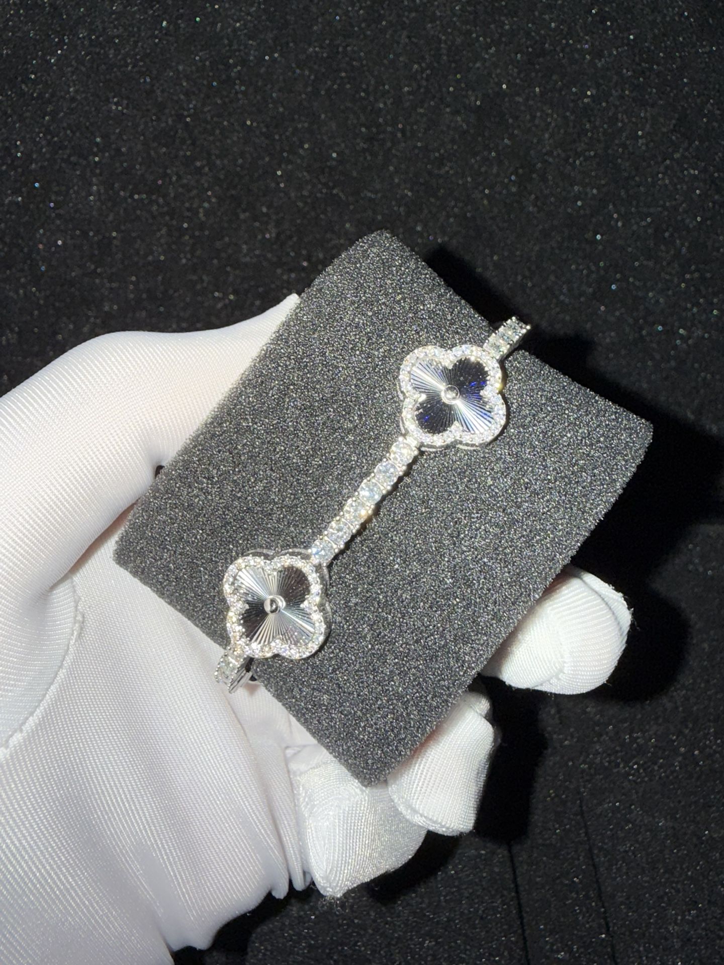 Tennis Clover VVS Moissanite bracelet