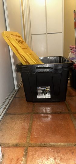 27 gallon commander storage tote Lowe’s