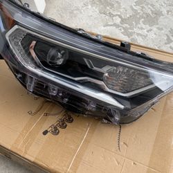 2019 2020 2021 Toyota RAV4 Headlight Right Side