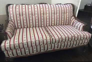 Free Vintage Settee