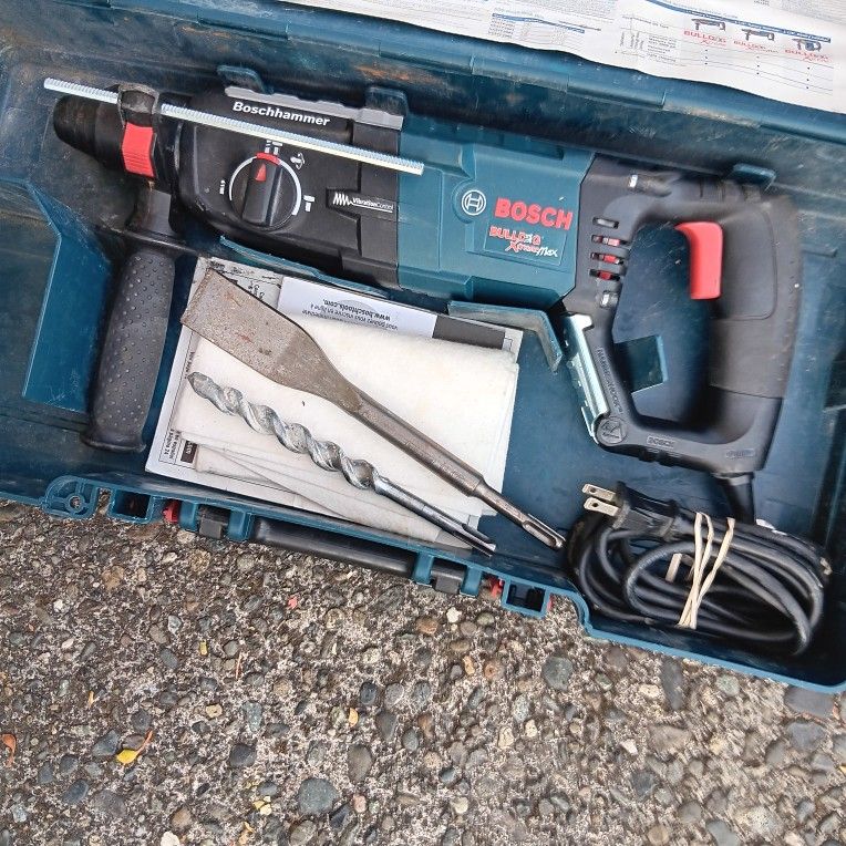 Bosch GBH2-28L Bulldog Xtreme Max Roto Rotary Chipping Hammer Drill 3/4in Bit & Chisel. Excellent Condition. For Pick Up Fremont. No Low Ball/Trades
