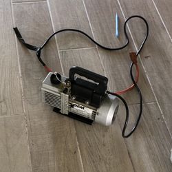 OEMTOOLS 1.8 CFM single-stage vacuum pump. 