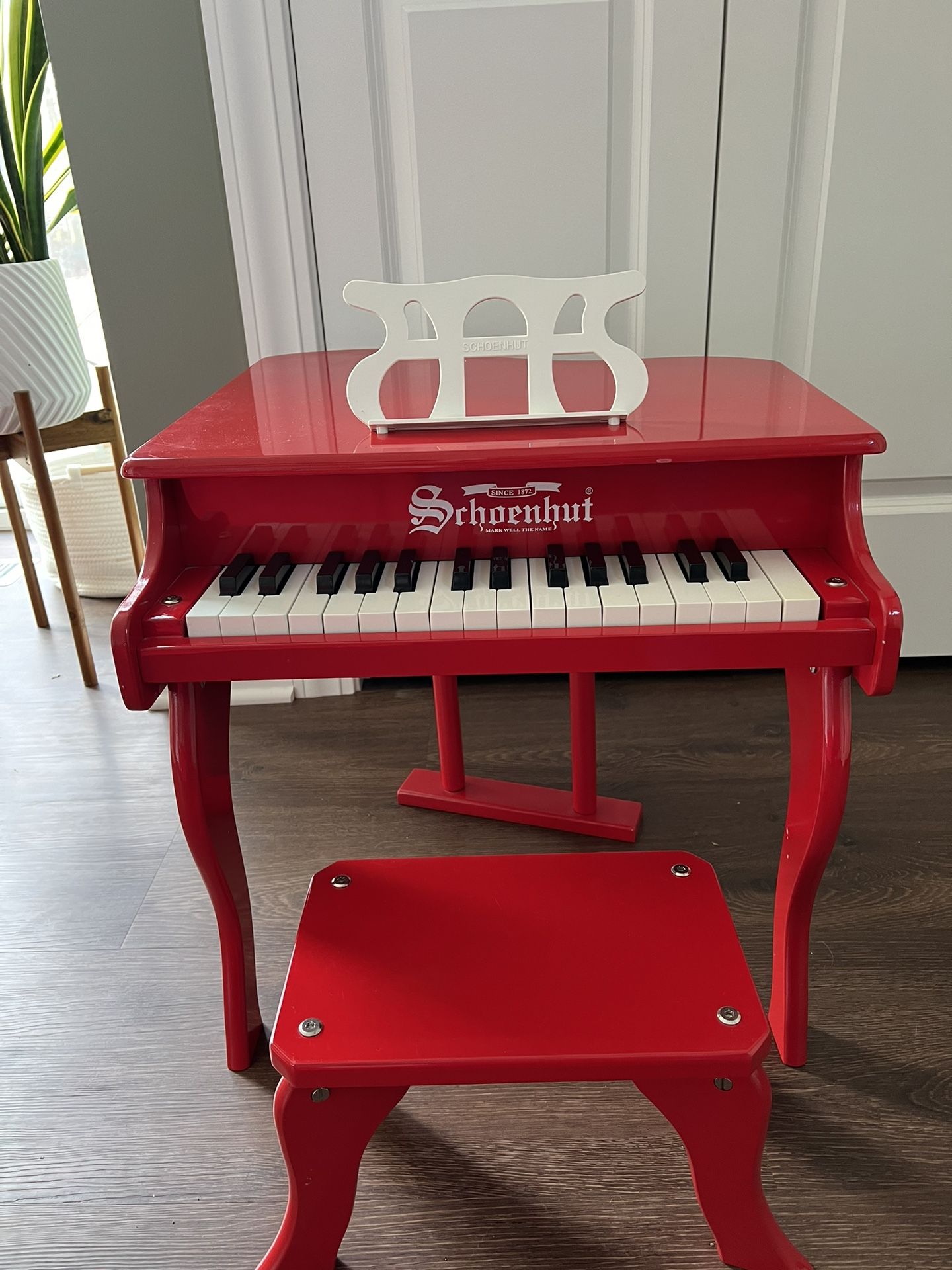 Schoenhut Children’s Piano