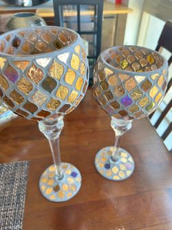 Dual Cup Stands