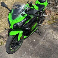 kawasaki ninja cc 300  , year 2013, 6000 miles 