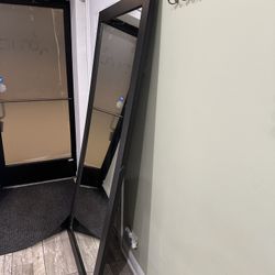 6 Ft Mirror ( 100lbs) Available (Black) 
