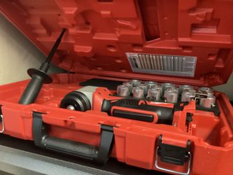 Milwaukee M18 18V Lithium-Ion Cordless Cable Stripper Kit for Cu THHN/XHHW Wire Cutting with (17) Bushings(Tool-Only) $500