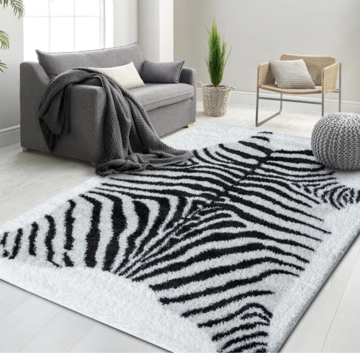 Plush Black & White Zebra Pattern Shag Rug Thick Pile, High-End, Soft & Cozy Floor Carpet