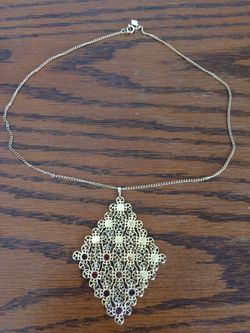 Sarah Coventry Golden Petals Necklace