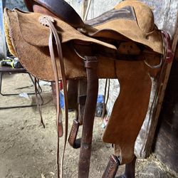 Saddle for romping very nice and comfortable size 16