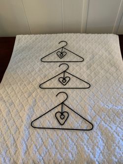 Pet Supplies. Dog Clothes Hanger