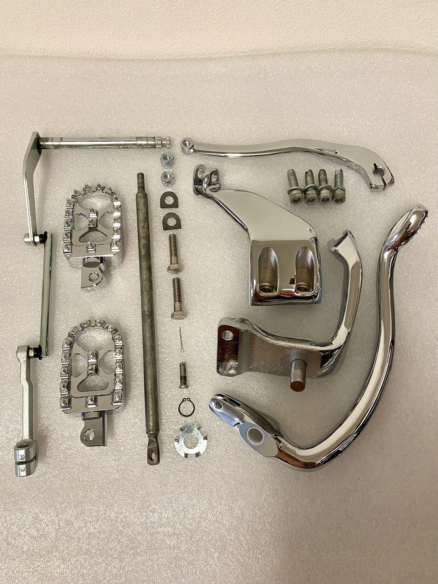 Harley Davidson Dyna Further Forward And Standard Mid Controls And