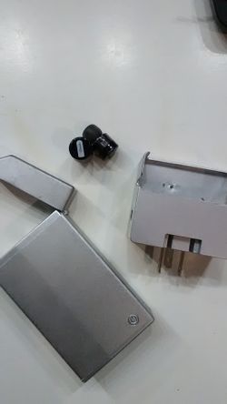 Originaudio ear buds and portable charger