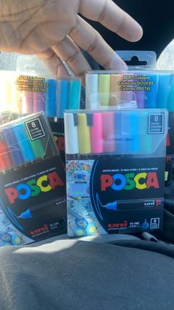 Uni paint markers pack