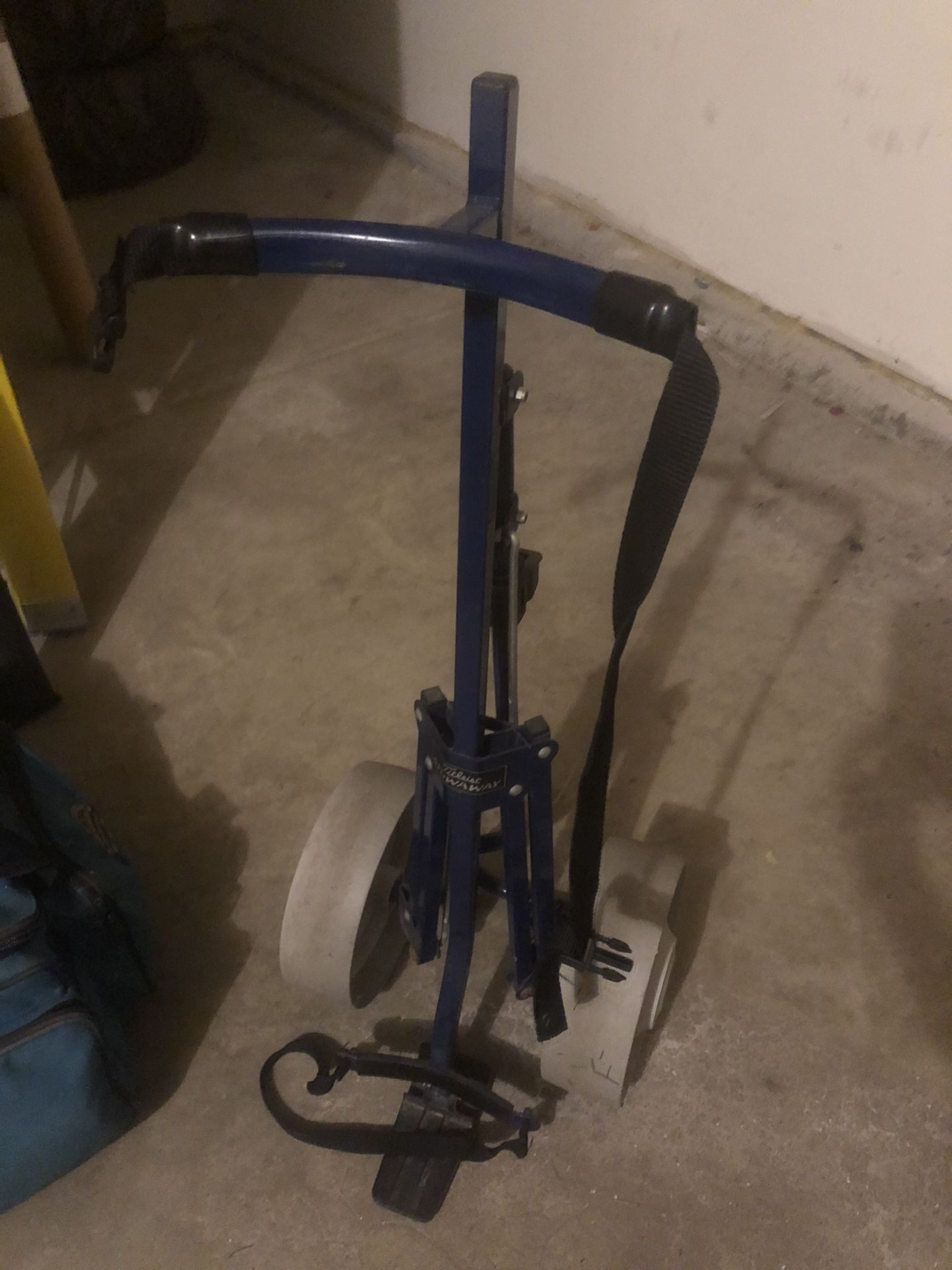 Golf club pull cart