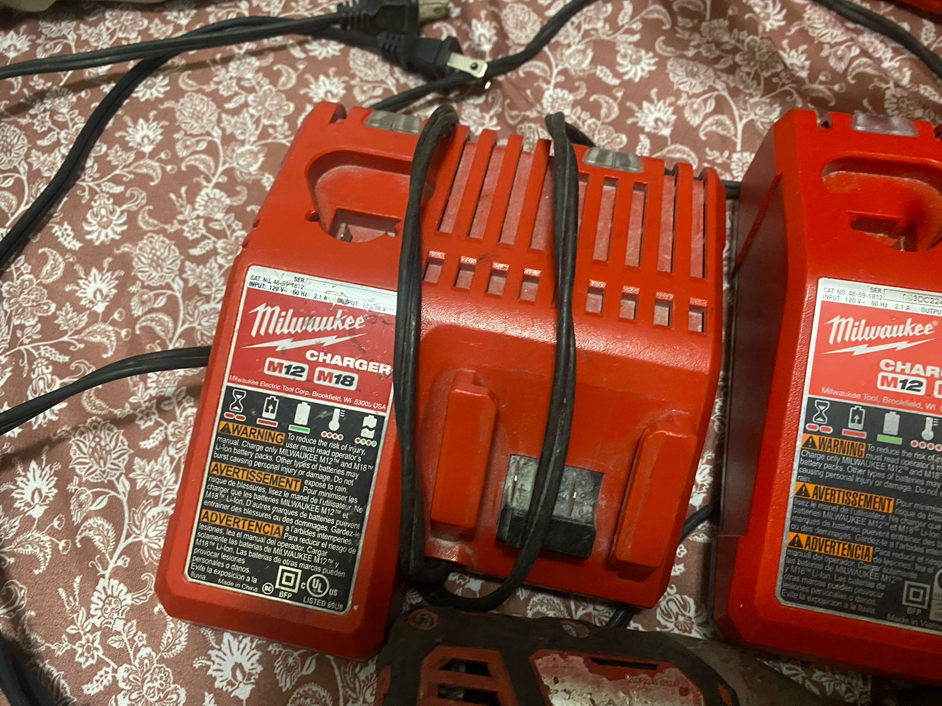 Cargador Milwaukee M12 M18